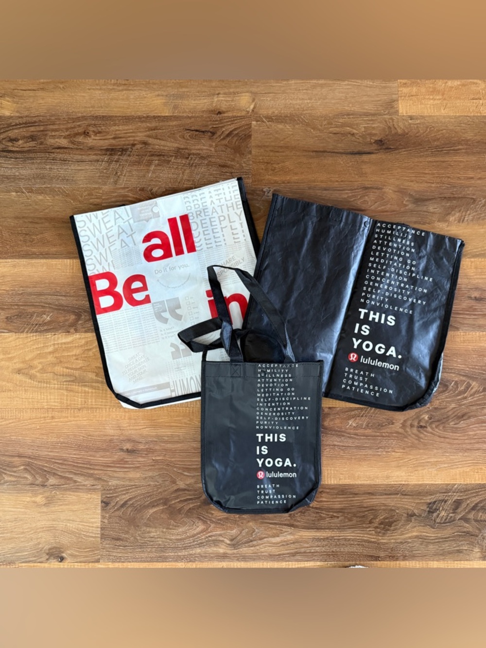 Lululemon Black Recycled, Reusable Bags, (2) Med and (1)Sm Size Snap Closure GUC